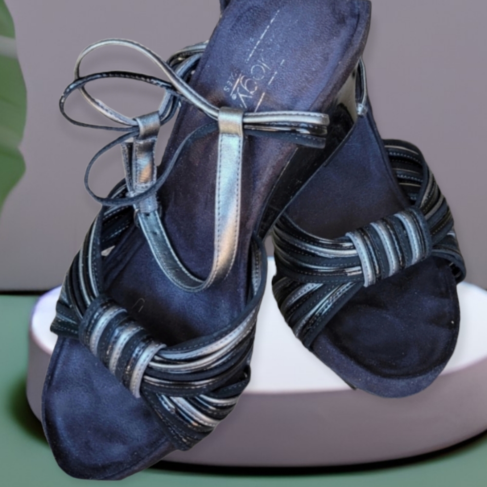 New Listing! Aerology Wedge Shoes